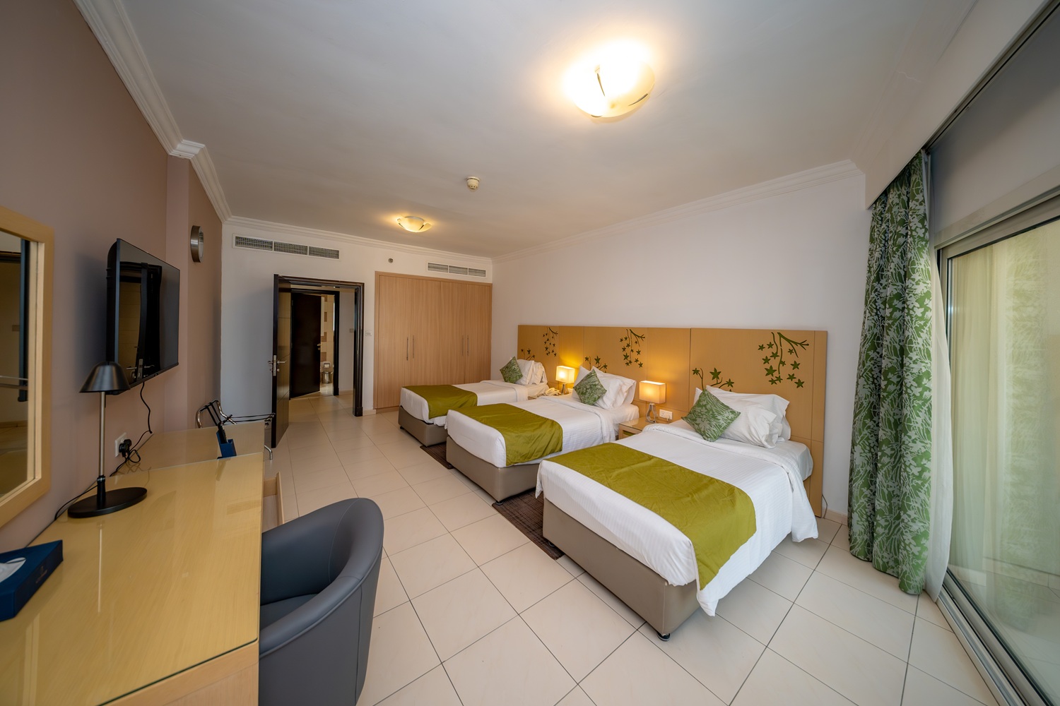 Deluxe Two Bedroom Apartments